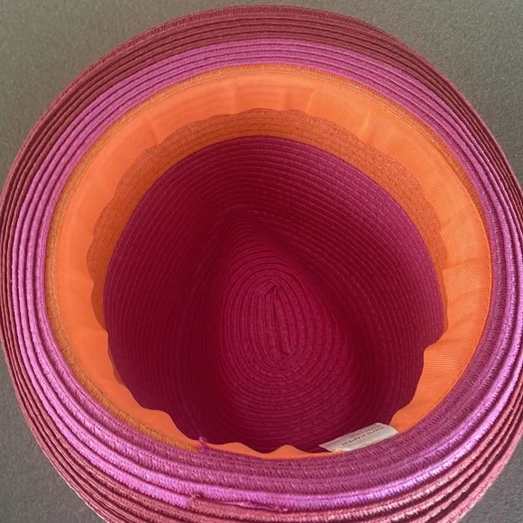 NWOT Fidora hat - Picture 5 of 6